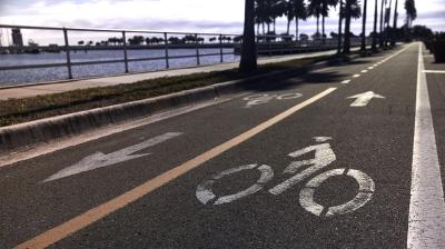 Trek Allant+ 6 M Mulsanne Blue 400 Produktbild 3