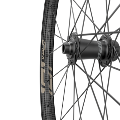 Zipp 101 XPLR Tubeless Disc-Brake Front Wheel 27.5"/12x100 black carbon/kwiqsand Produktbild 3